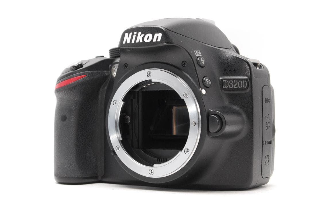 【美品】Nikon D3200 画素数2416万の高精細♪動画撮影もできる