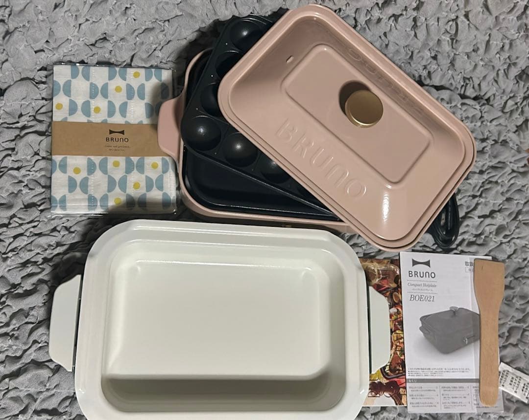 【美品】 BRUNO コンパクトホットプレート セラミックコート鍋 BOE021
