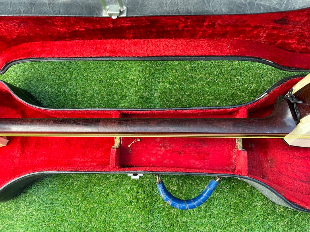 津軽三味線　ジャンク　ケース付き