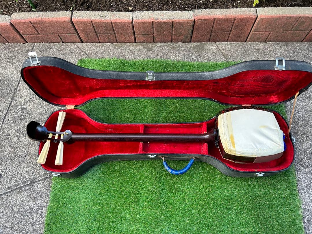 津軽三味線　ジャンク　ケース付き