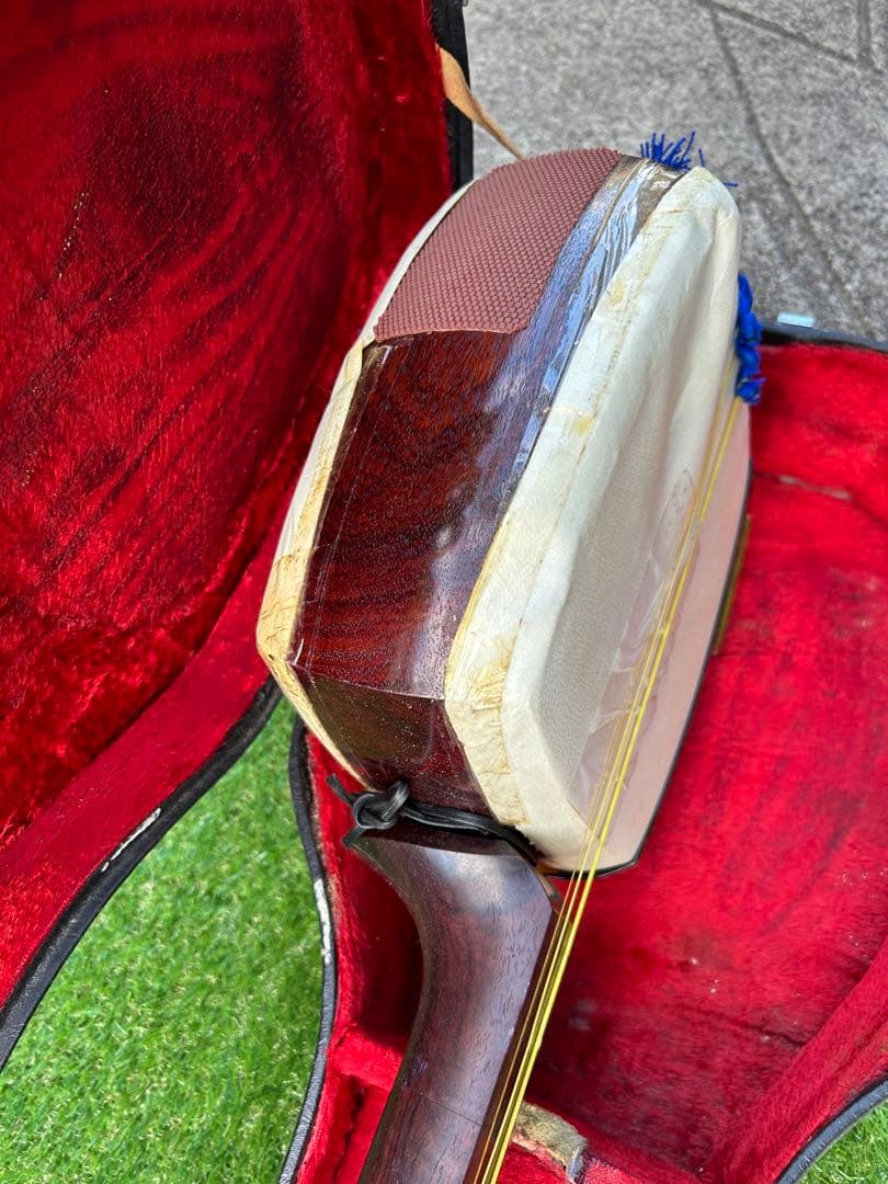 津軽三味線　ジャンク　ケース付き