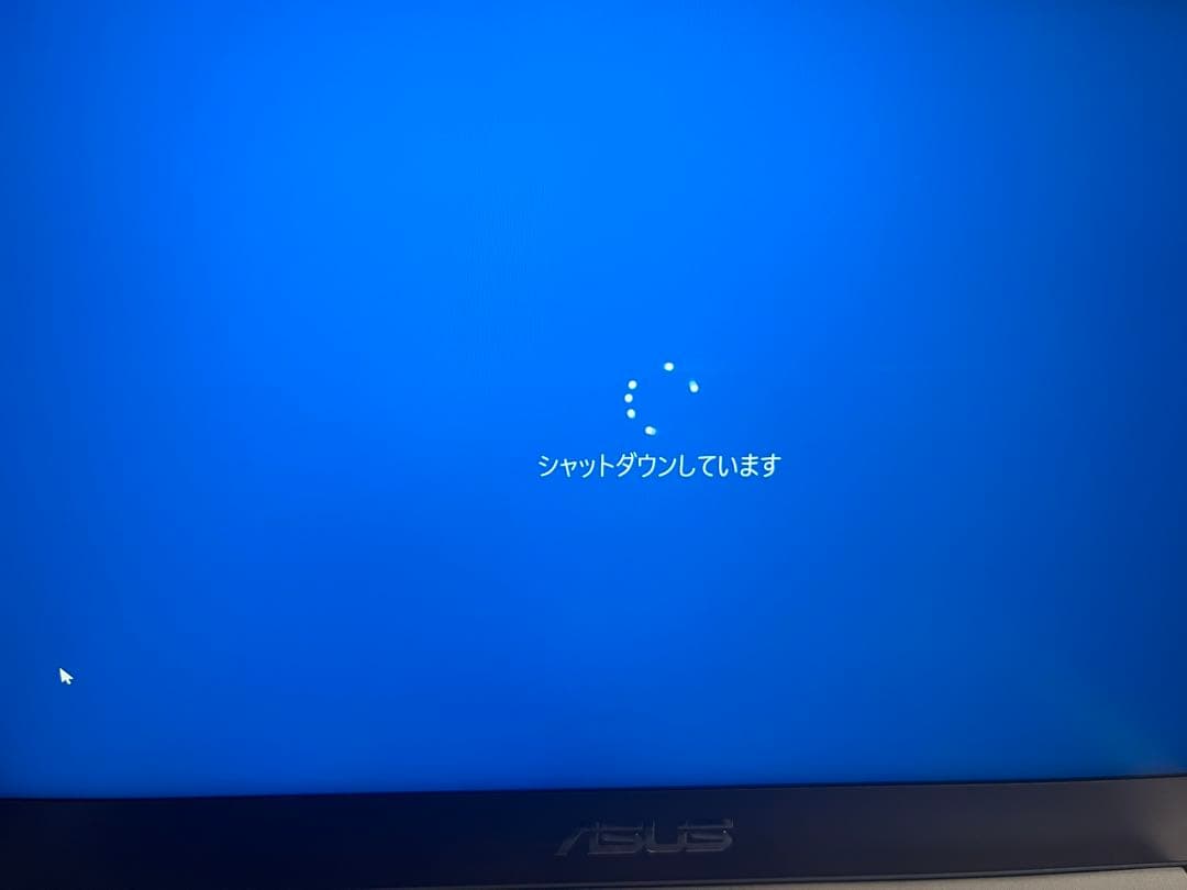 ASUS ノートPC Core i5/メモリ8GB/SSD128GB/GPU搭載