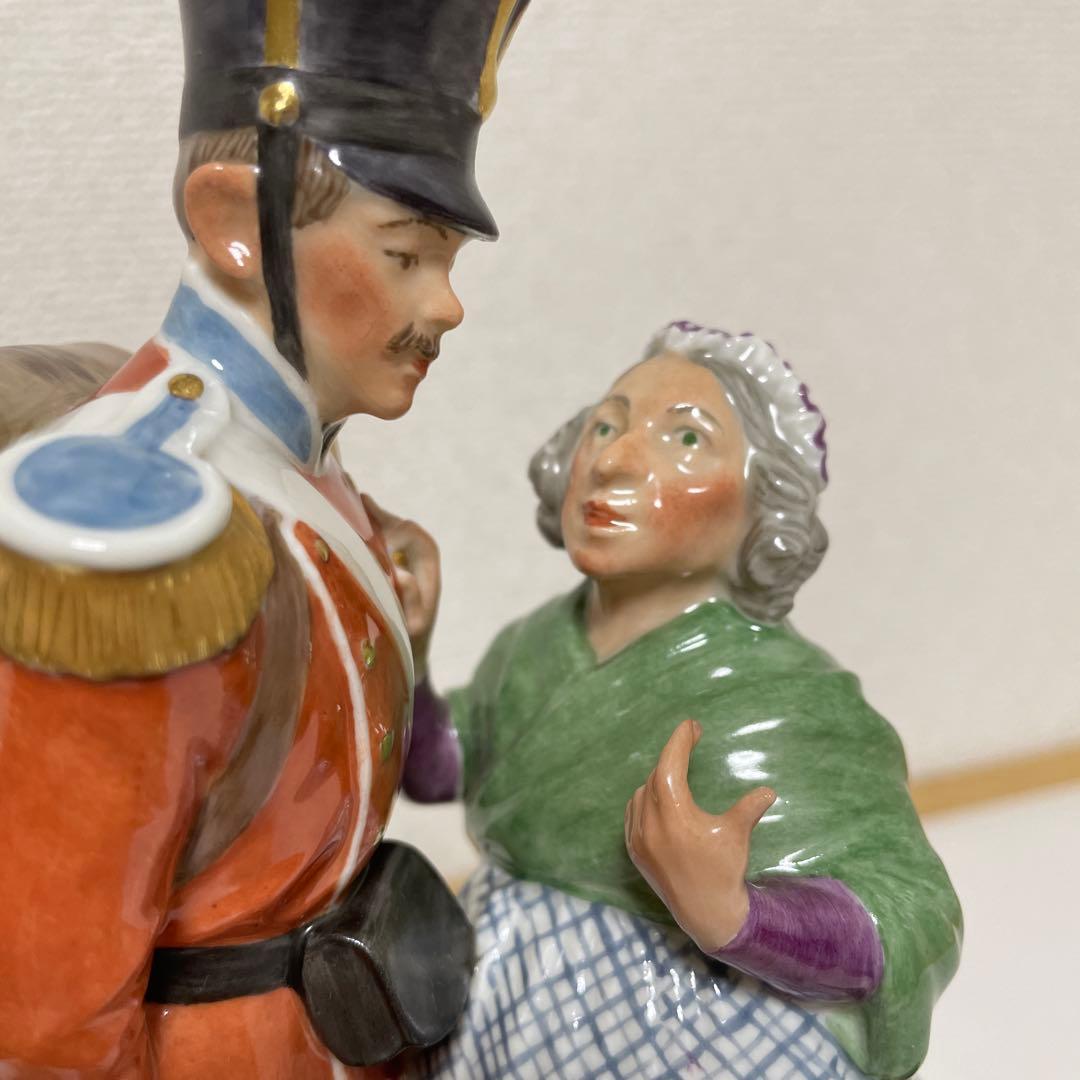 ＊尚様ご購入希望・The Soldier & Witch・高さ２０cm・