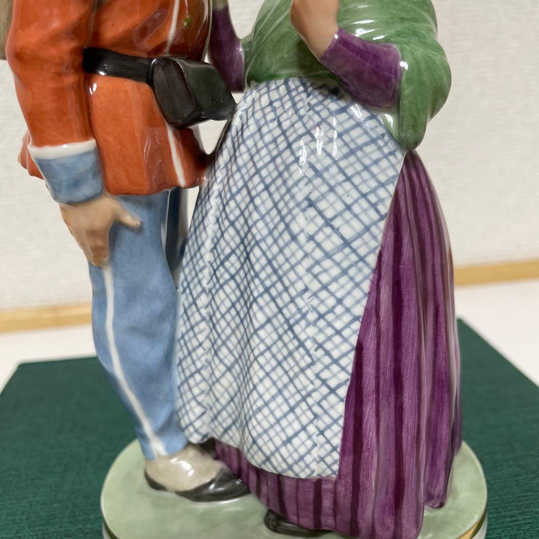 ＊尚様ご購入希望・The Soldier & Witch・高さ２０cm・