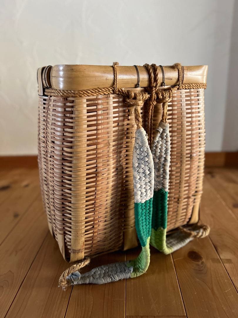 背負い籠　手作り　竹籠　古民具