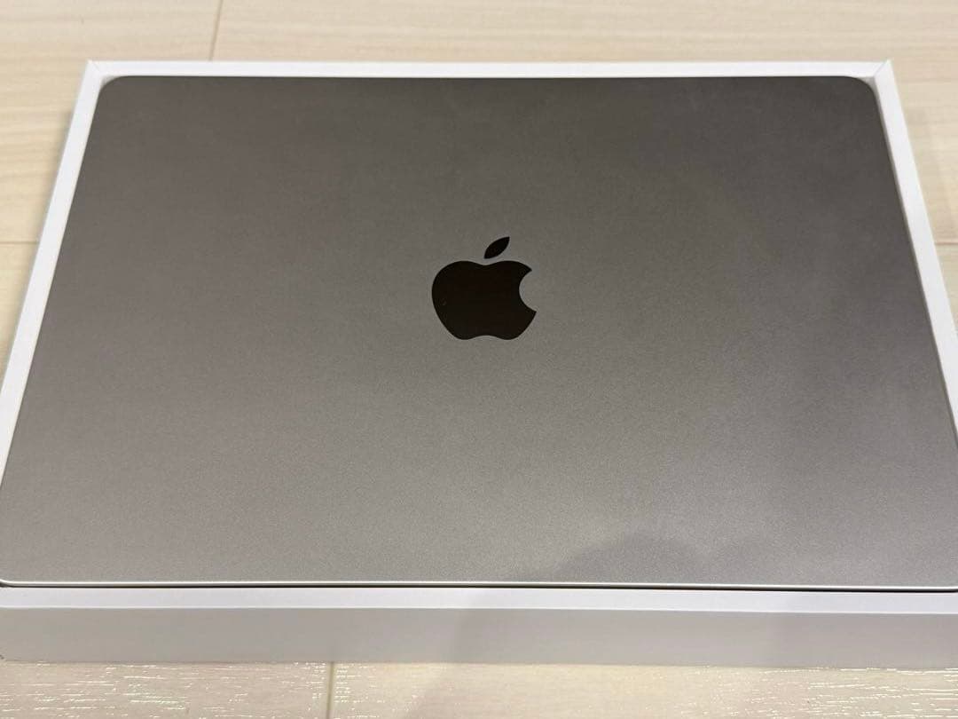 Apple MacBook Air M2 本体