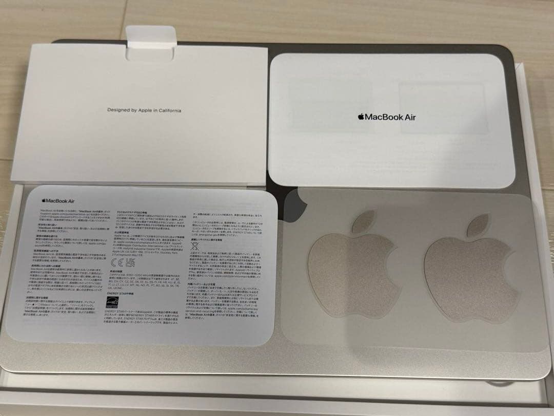Apple MacBook Air M2 本体