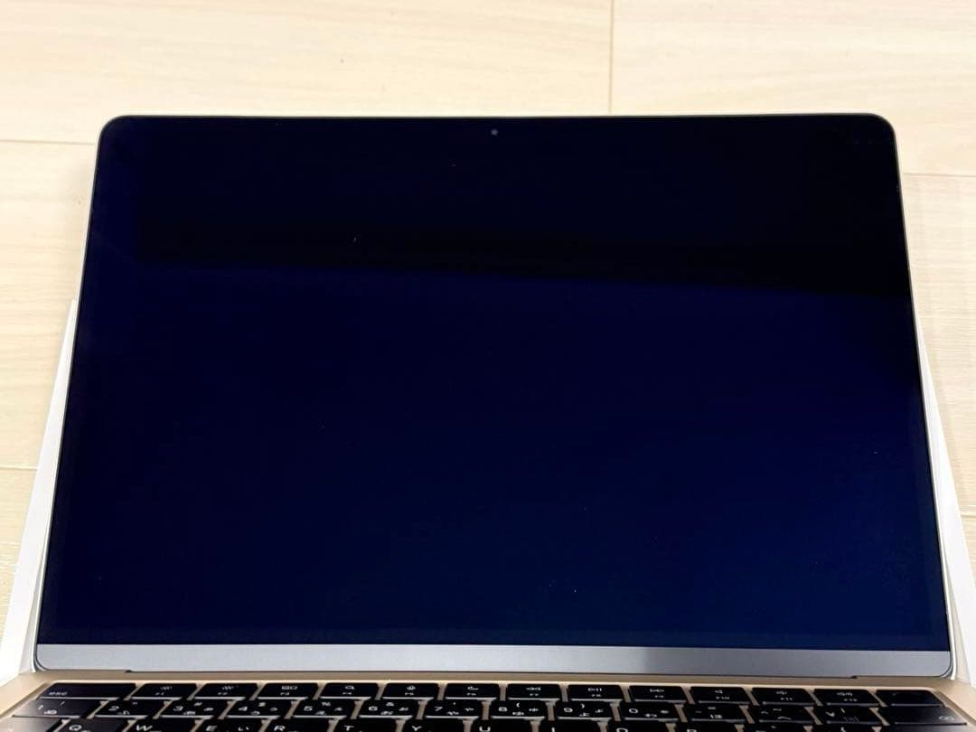 Apple MacBook Air M2 本体