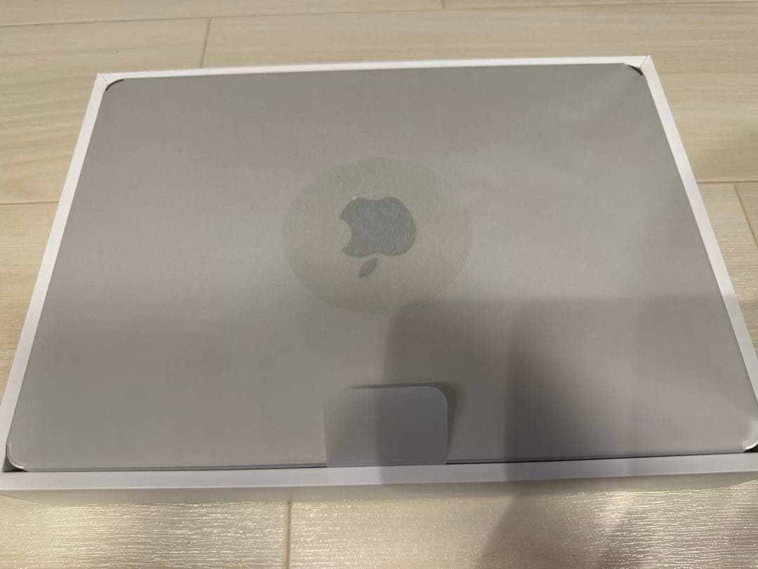 Apple MacBook Air M2 本体