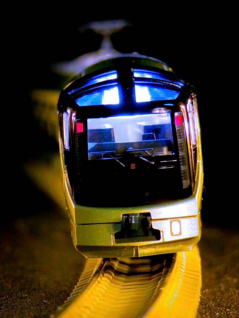 KATO E001形 ＜TRAIN SUITE 四季島＞ (特別企画品)【新品】