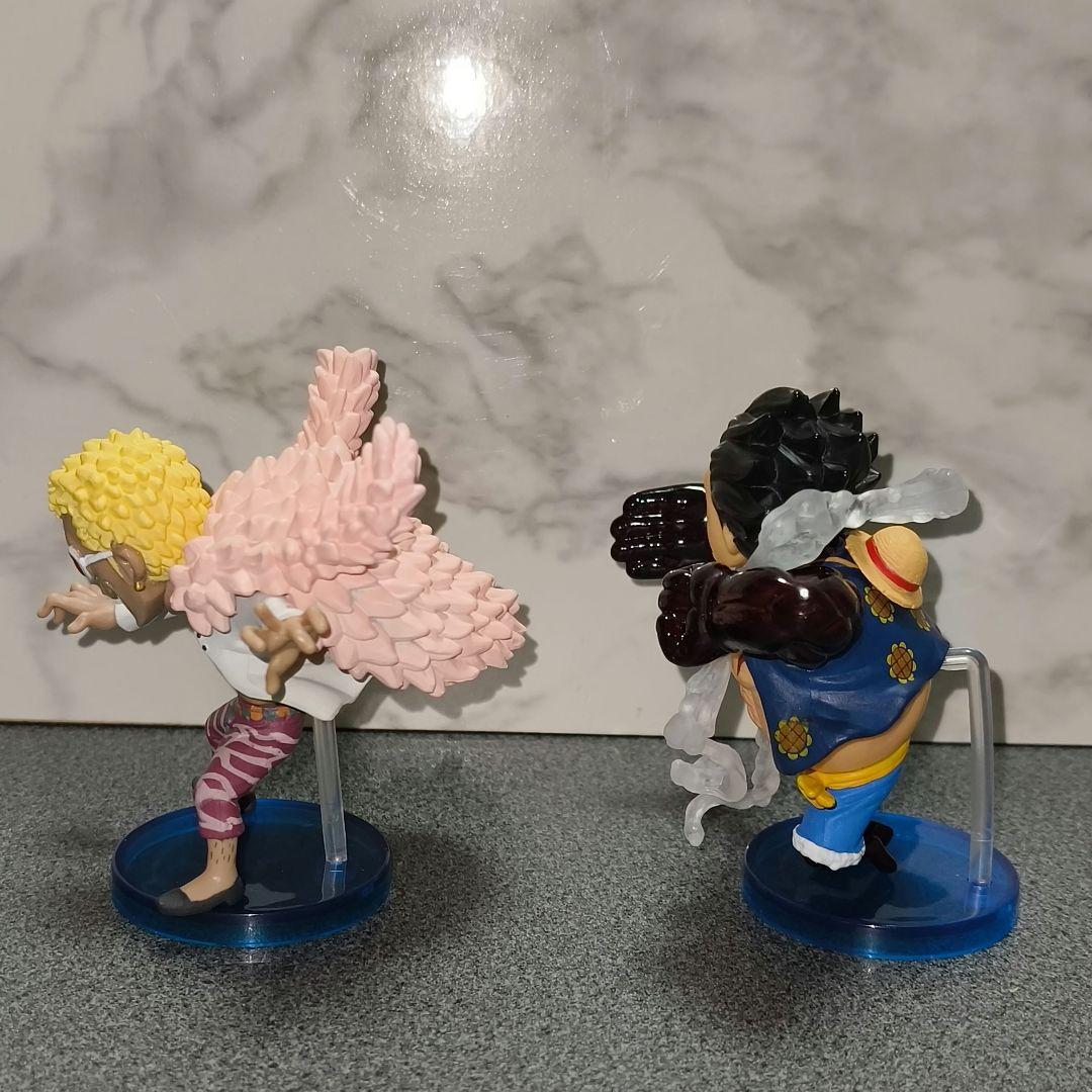 ワールドコレクタブルフィギュア　ワンピース　FIGHT　ルフィ　ドフラミンゴ