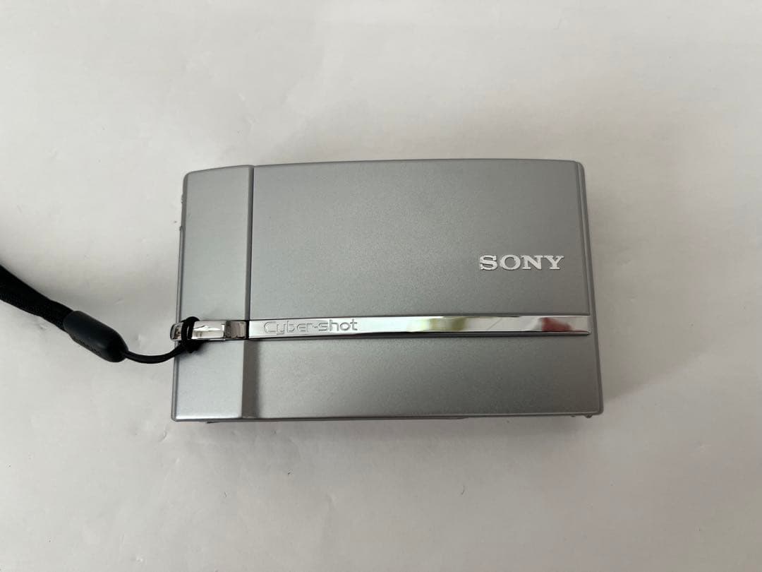 【メモリーカード付】700万画素 SONYデジタルカメラDSC-T50 シルバー