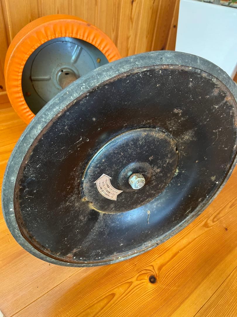 【アンティーク】回転式　丸椅子 スツール シャビー 昭和レトロ