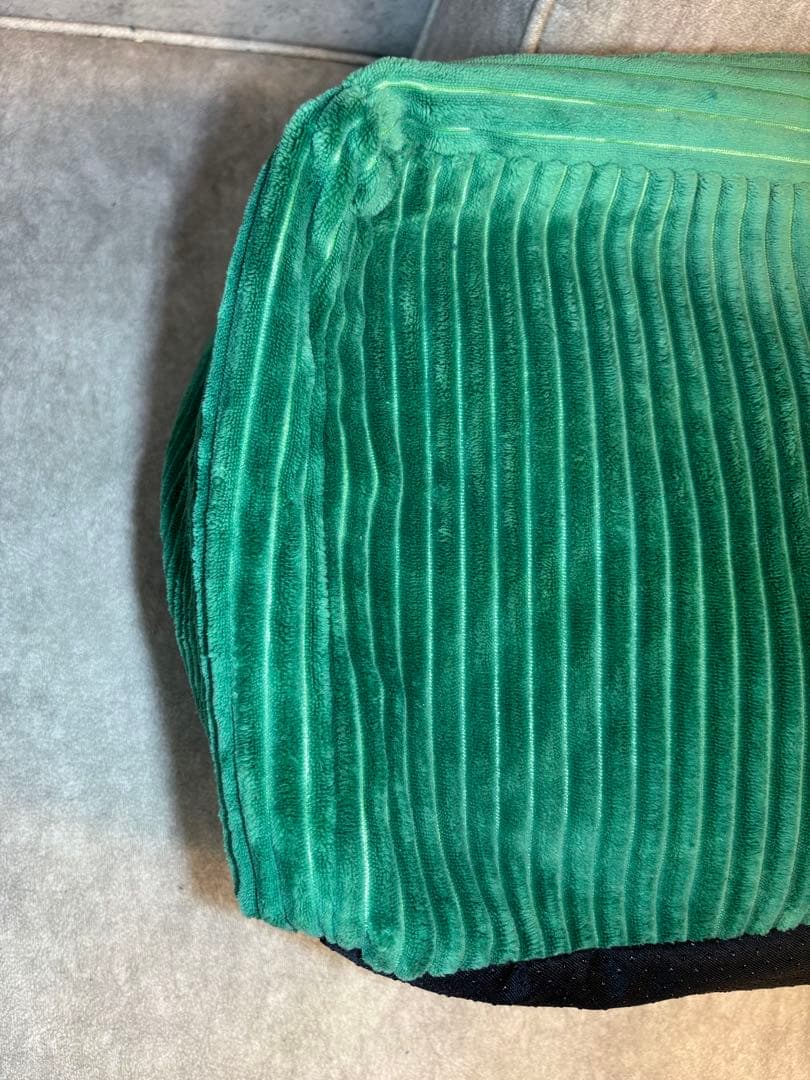 【美品】LOOSY 1人掛けソファ　グリーン　オットマン付き　ビーズクッション