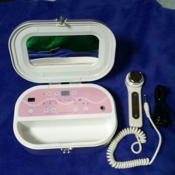 ☆美顔器☆お徳用パフ25P、ミニメイクブラシセット付き