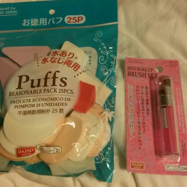 ☆美顔器☆お徳用パフ25P、ミニメイクブラシセット付き