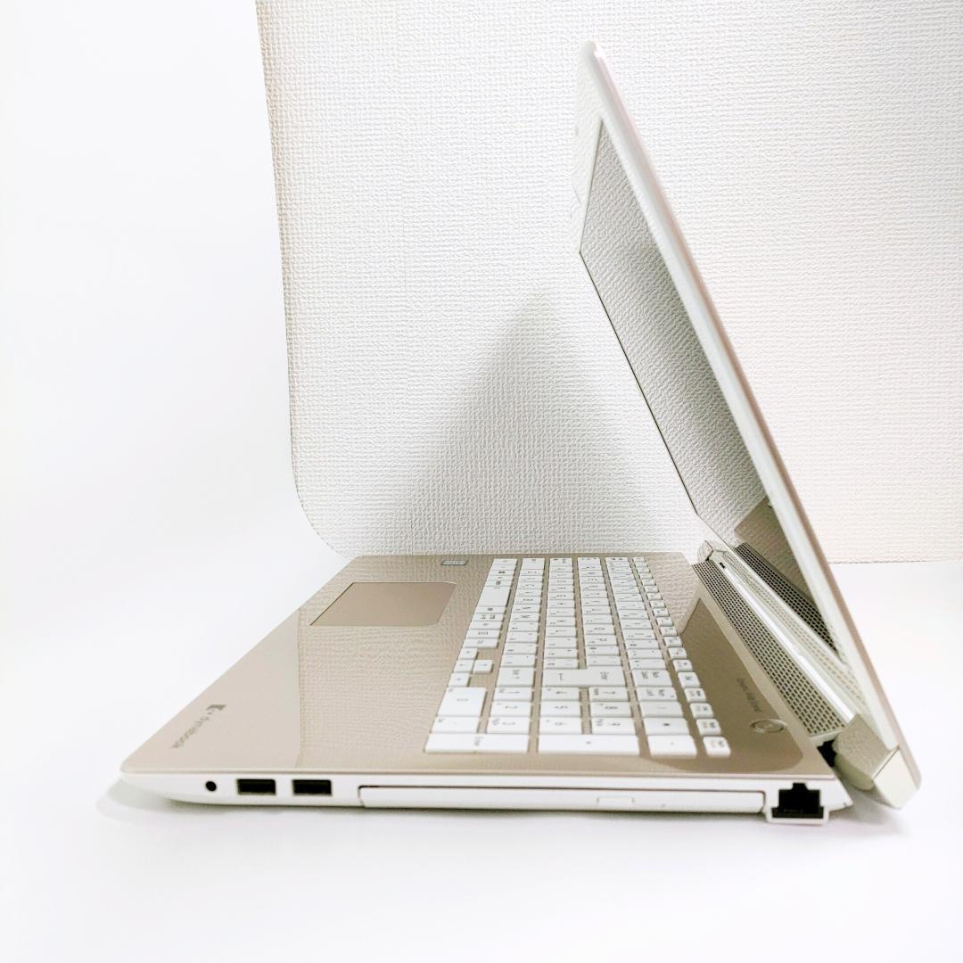 第8世代i7✨️SSD/Windows11/DVD/オフィス付きノートパソコン