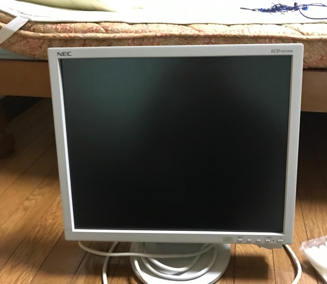 ほぼ未使用中古PCモニターNEC
