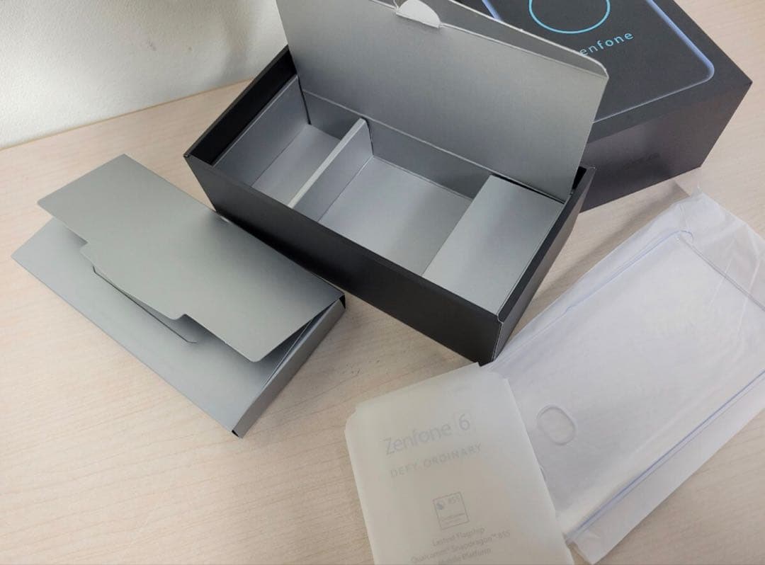 スマートフォン本体 ZenFone6 ZS630KL 256GB 8GBRAM