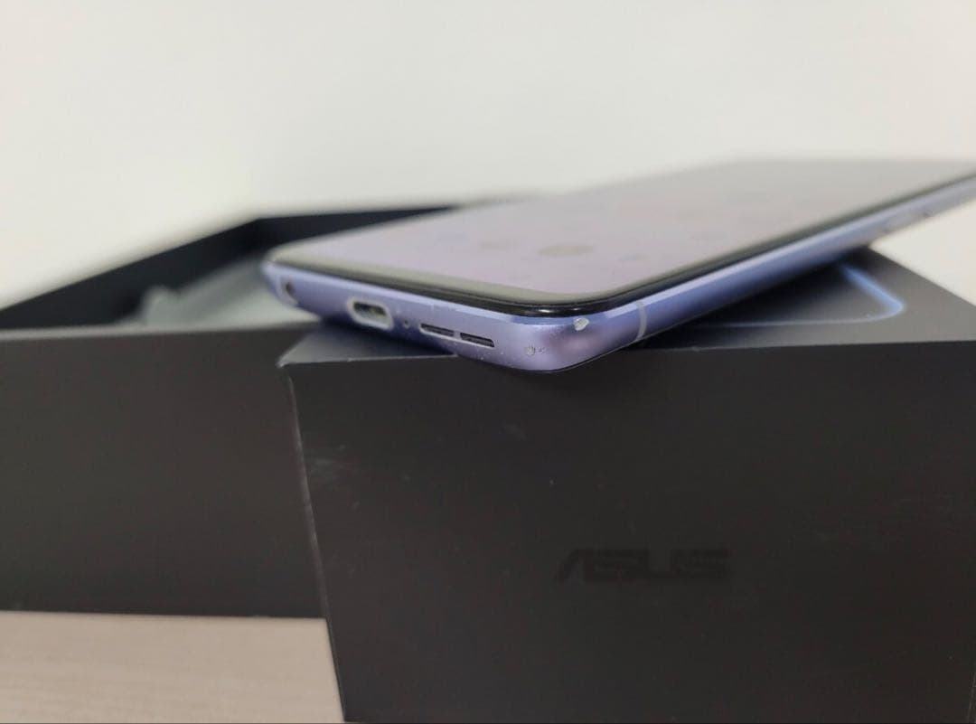 スマートフォン本体 ZenFone6 ZS630KL 256GB 8GBRAM