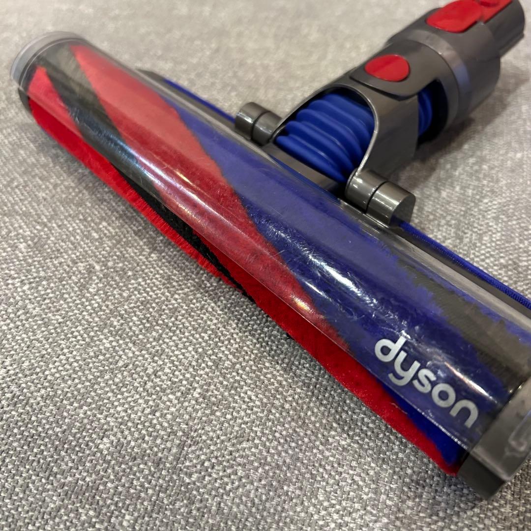 【美品】dyson v8 slim fluffyクリーナーヘッド