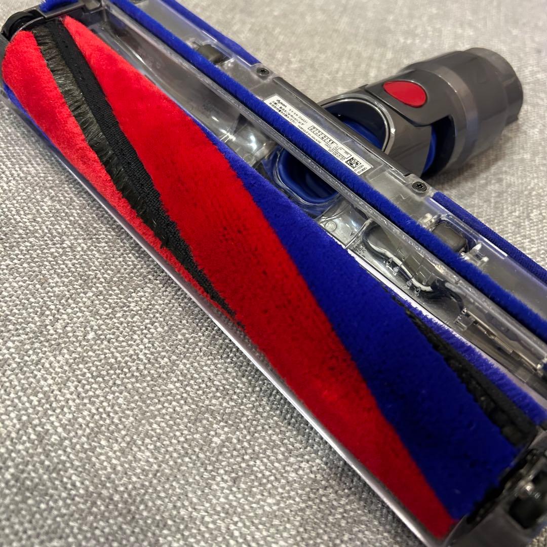 【美品】dyson v8 slim fluffyクリーナーヘッド