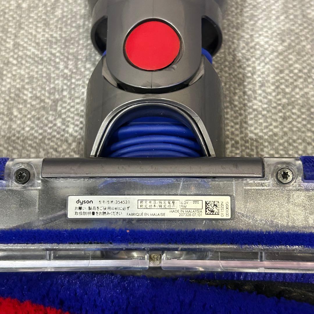 【美品】dyson v8 slim fluffyクリーナーヘッド