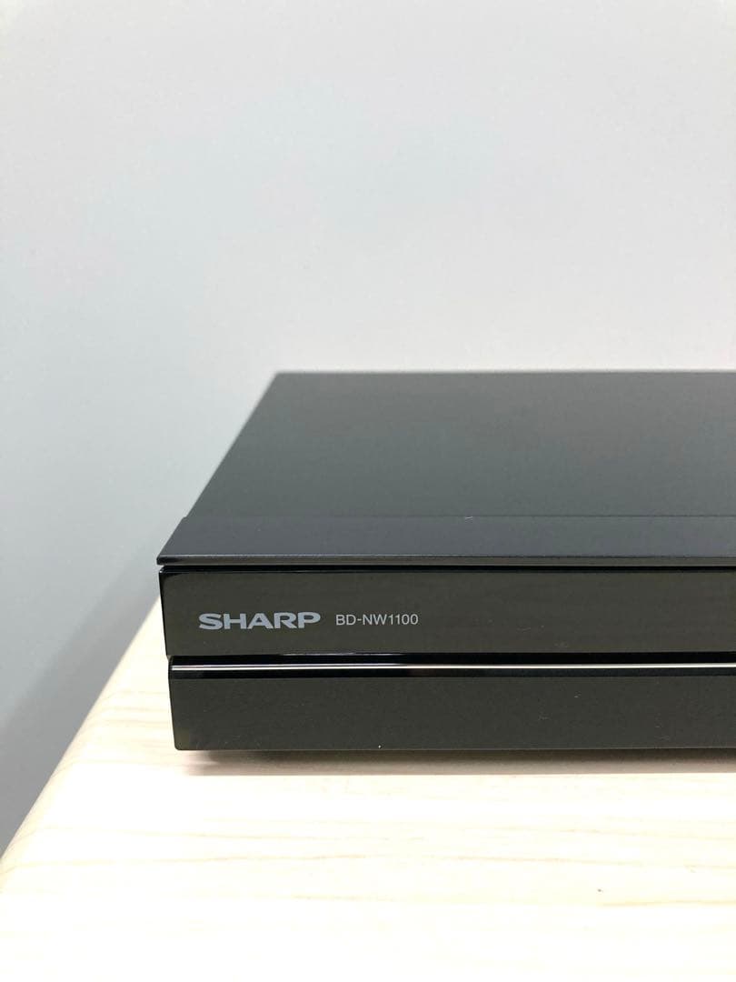 めっちゃ綺麗　1TB シャープ　AQUOS ブルーレイ　BD-NW1100