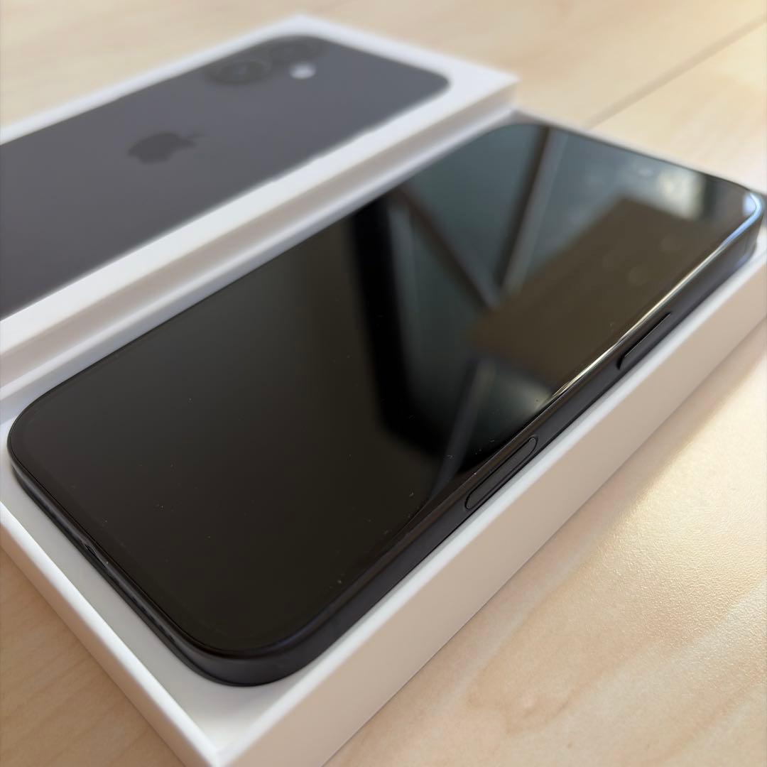 iPhone 16 ブラック 128GB SIMフリー