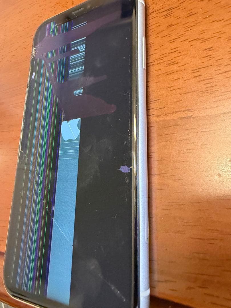 iPhone11 128GB 画面割れ