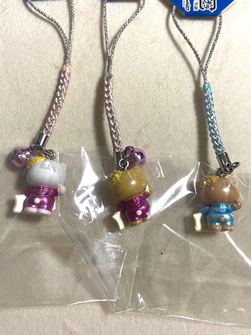 ご当地キティ　千葉限定　房総マリン　日焼け　色白　根付け　３つセット