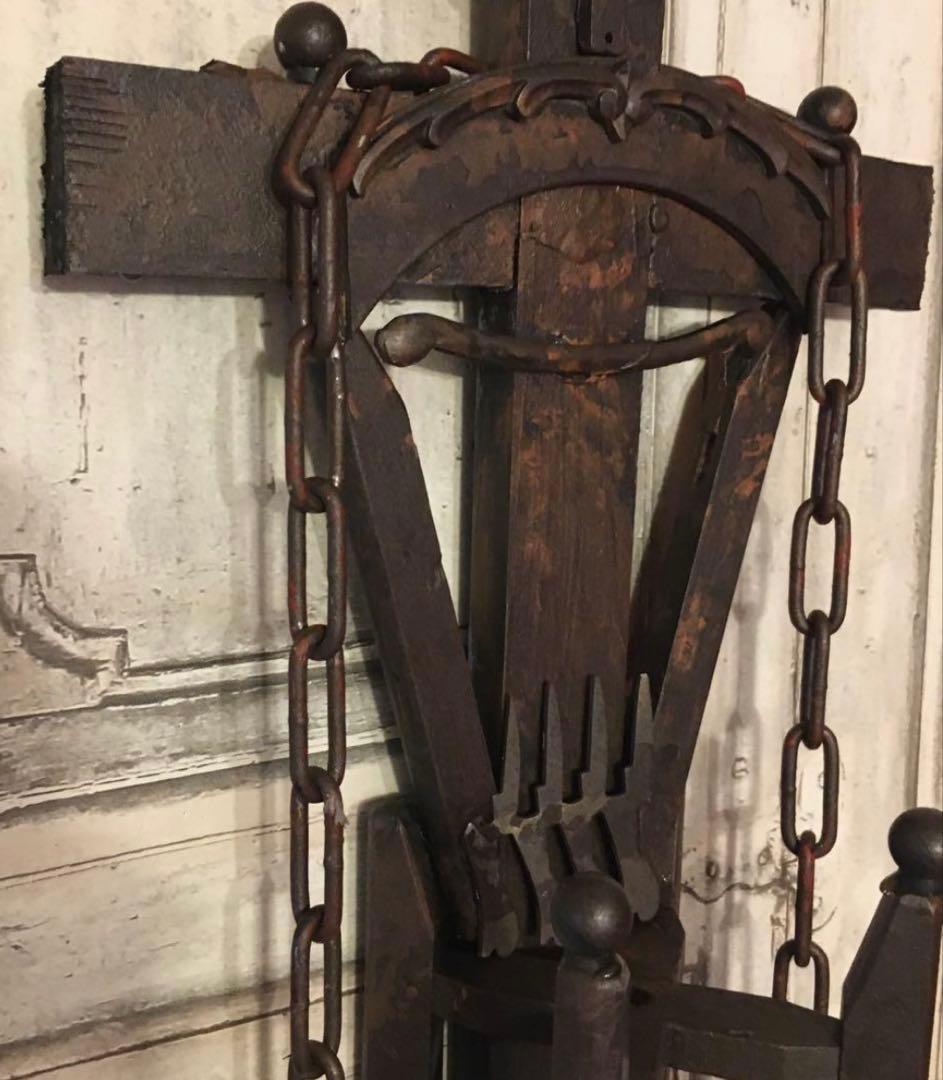 死の拷問椅子　Gothic