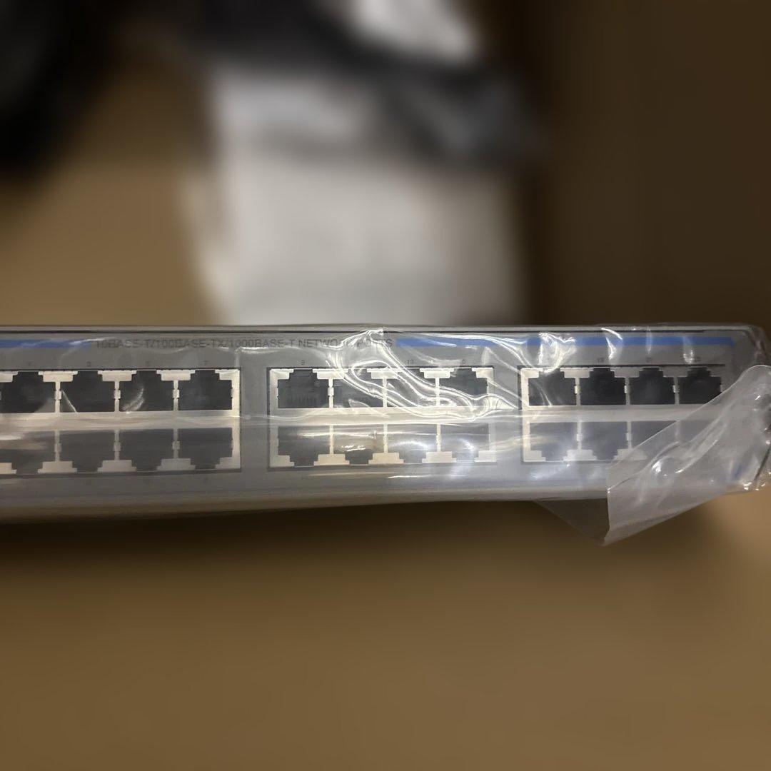 24ポートギガスイッチ　CENTRECOM GS924L V2 アライドテレシス