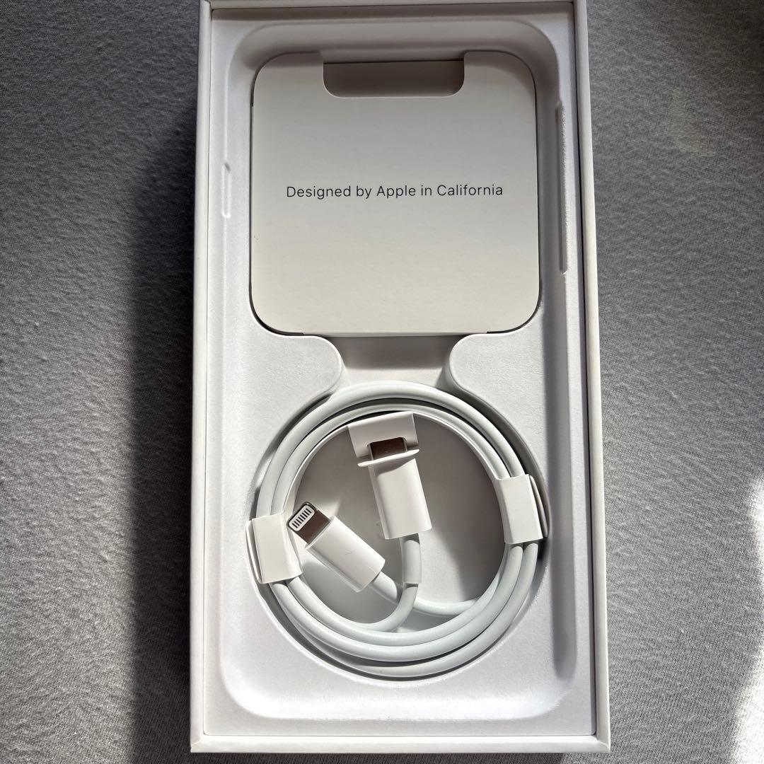 Apple iPhone SE (第3世代) ホワイト 64GB