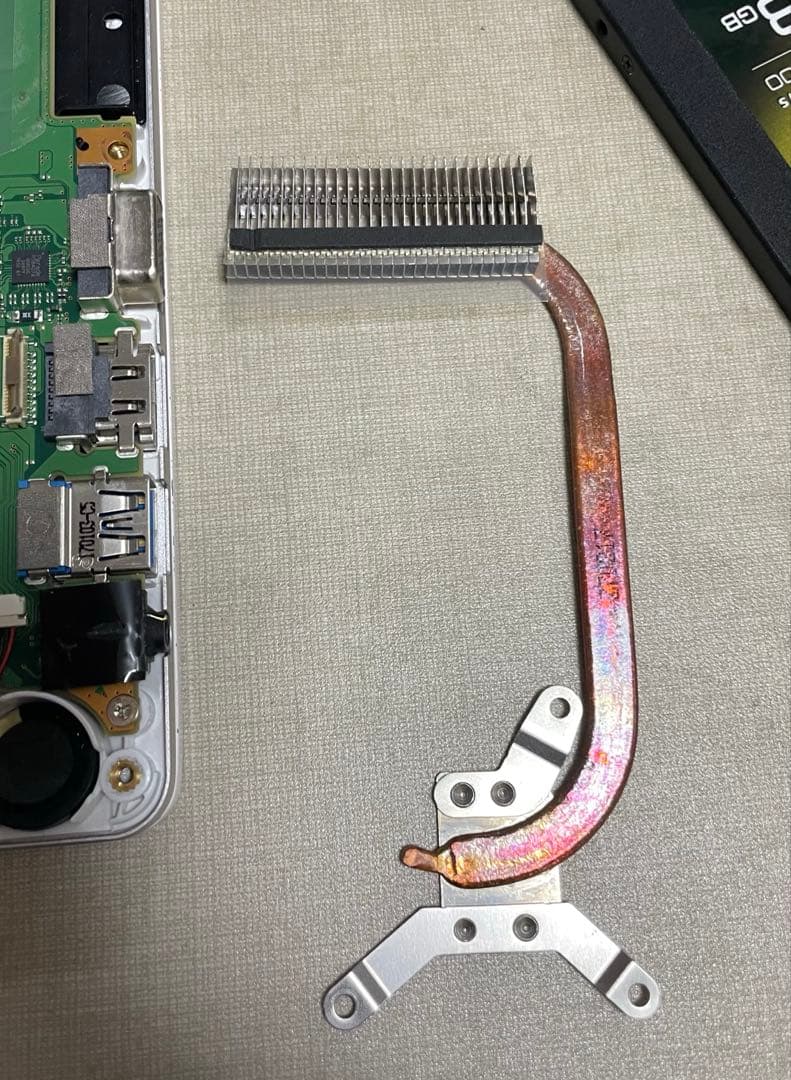 T*d様 【メンテ済み】13.3インチ富士通Windows11 256GB タッ