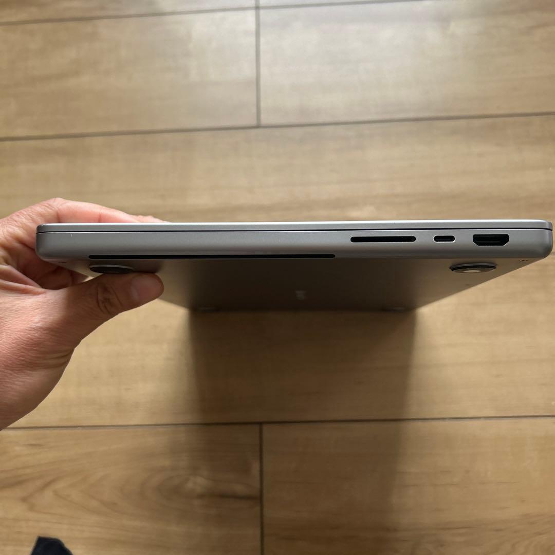 MacBookPro 14インチ M1 16/500GB 14core