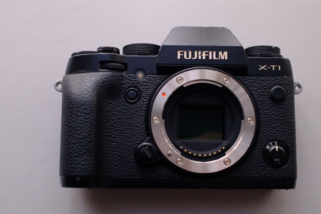 Fujifilm X-T1 ミラーレス一眼カメラ　ジャンク