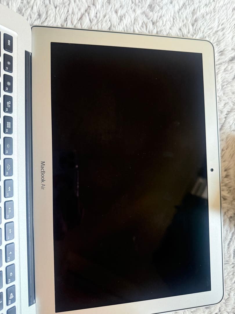 MacBook本体 Apple MacBook Air 13-inch 128GB