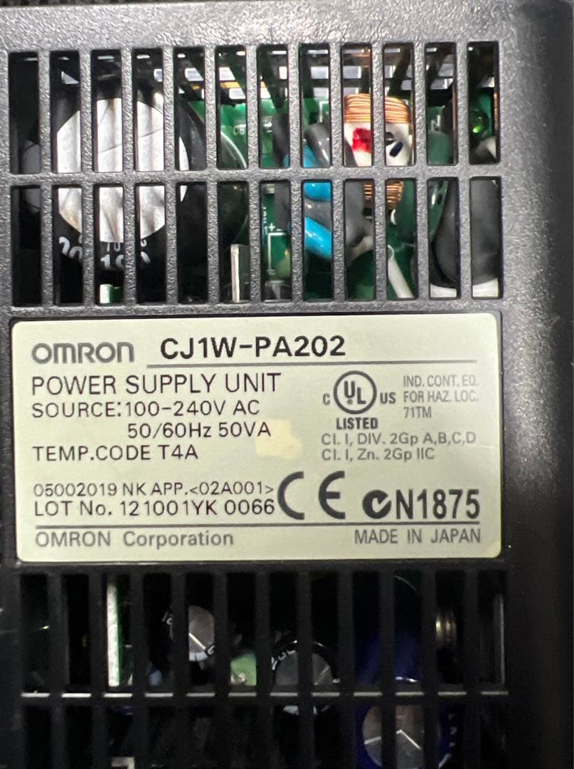 Omron オムロン PLCユニット CJ2M-CPU11