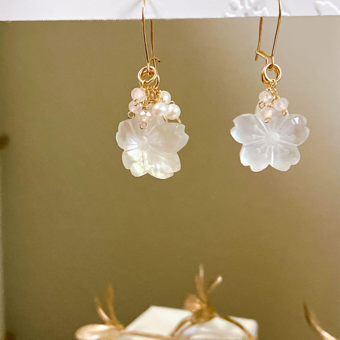 あさみ◆桜カービング✧水晶/MOPダブレットストーンチャーム