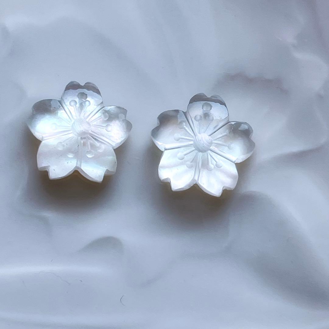 あさみ◆桜カービング✧水晶/MOPダブレットストーンチャーム