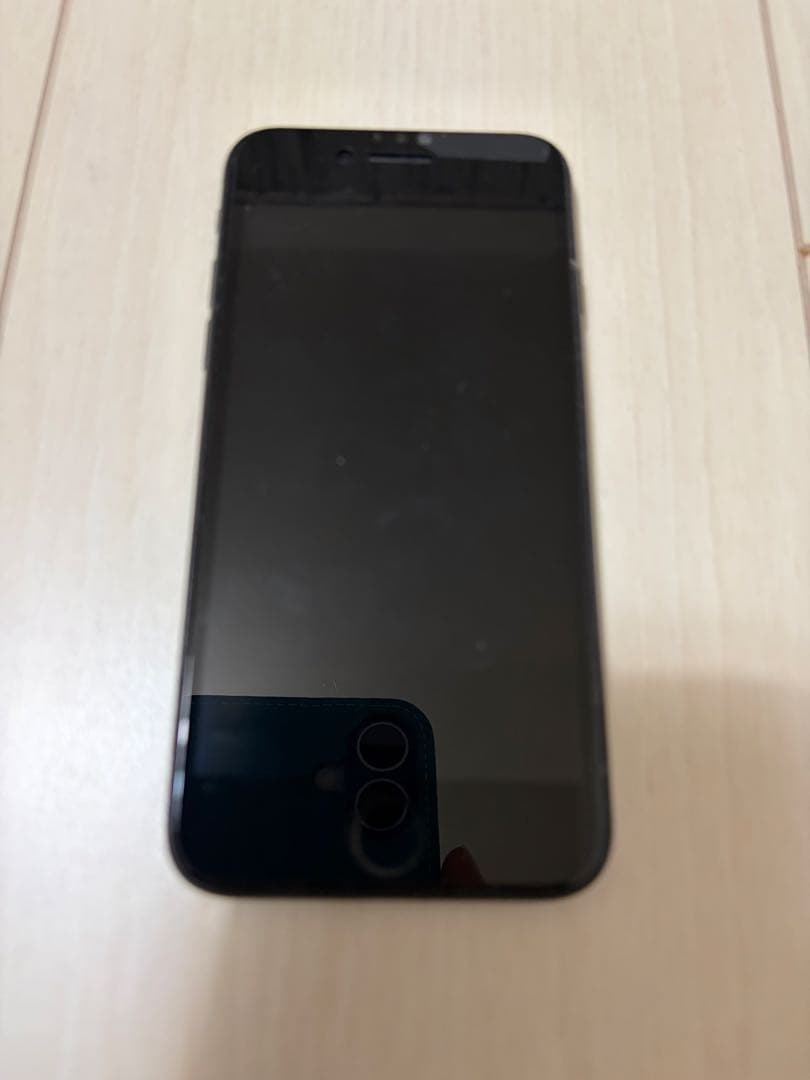 iPhone SE2 128GB ブラック SIMフリー（ジャンク品）ケース付