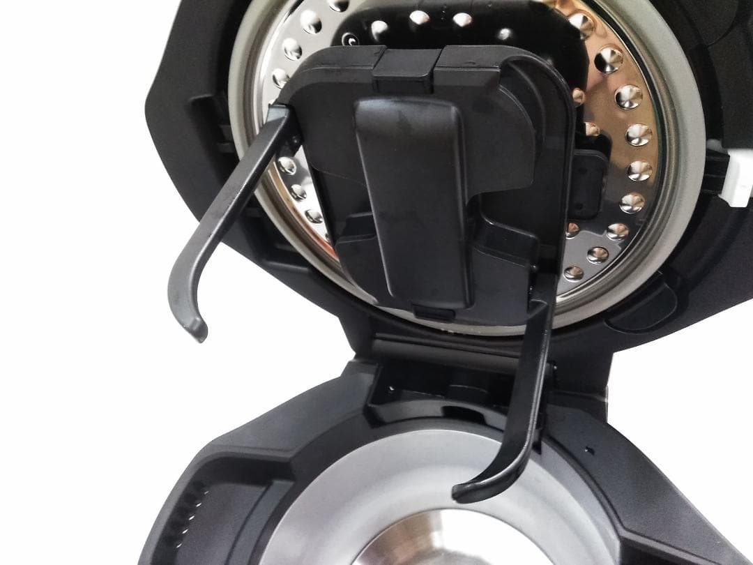 SHARP 水なし自動調理鍋 ヘルシオ 2.4Lタイプ KN-HW24G-R ♪