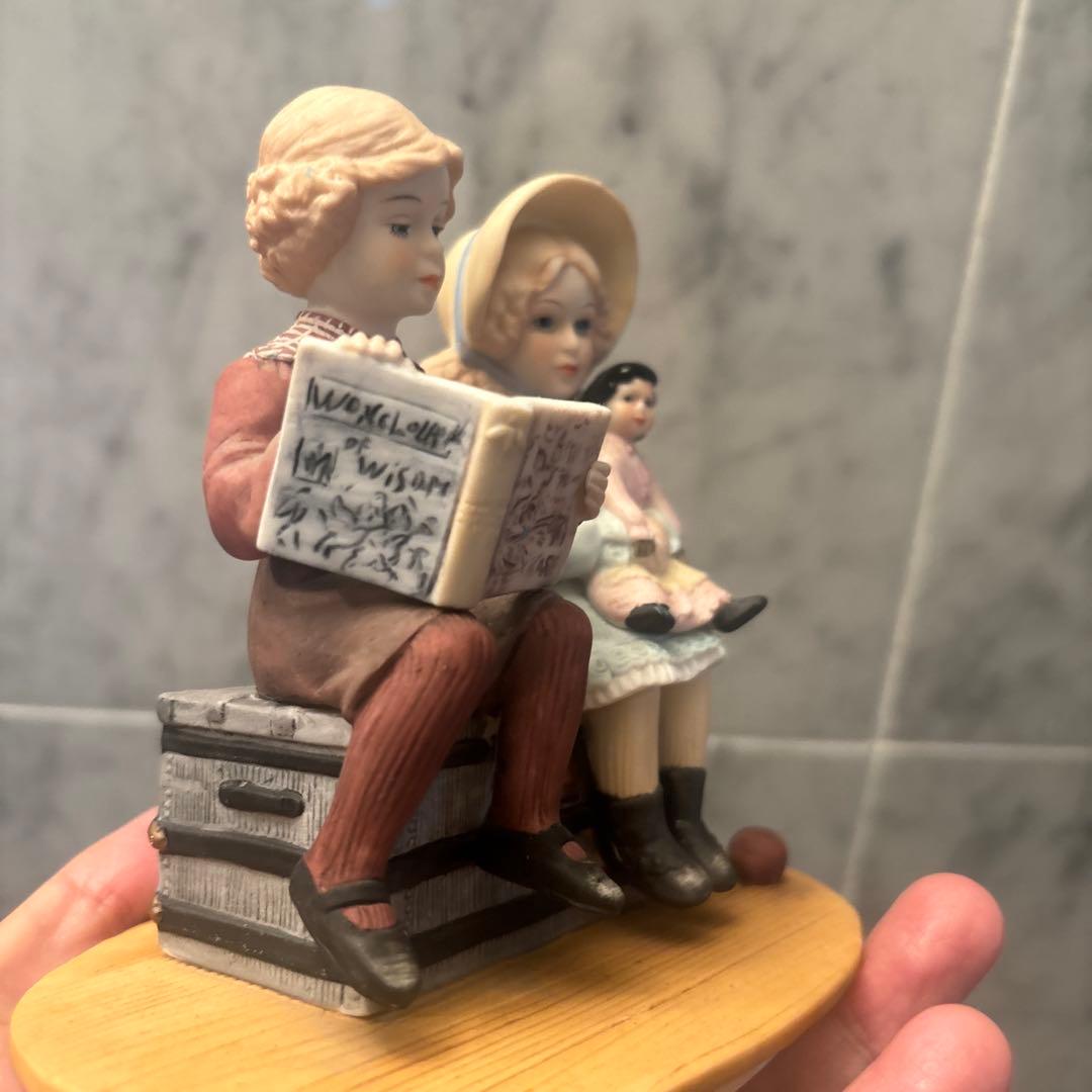 アメリカ80年代JAN・Hagaraの精巧に作られた美しい少年少女