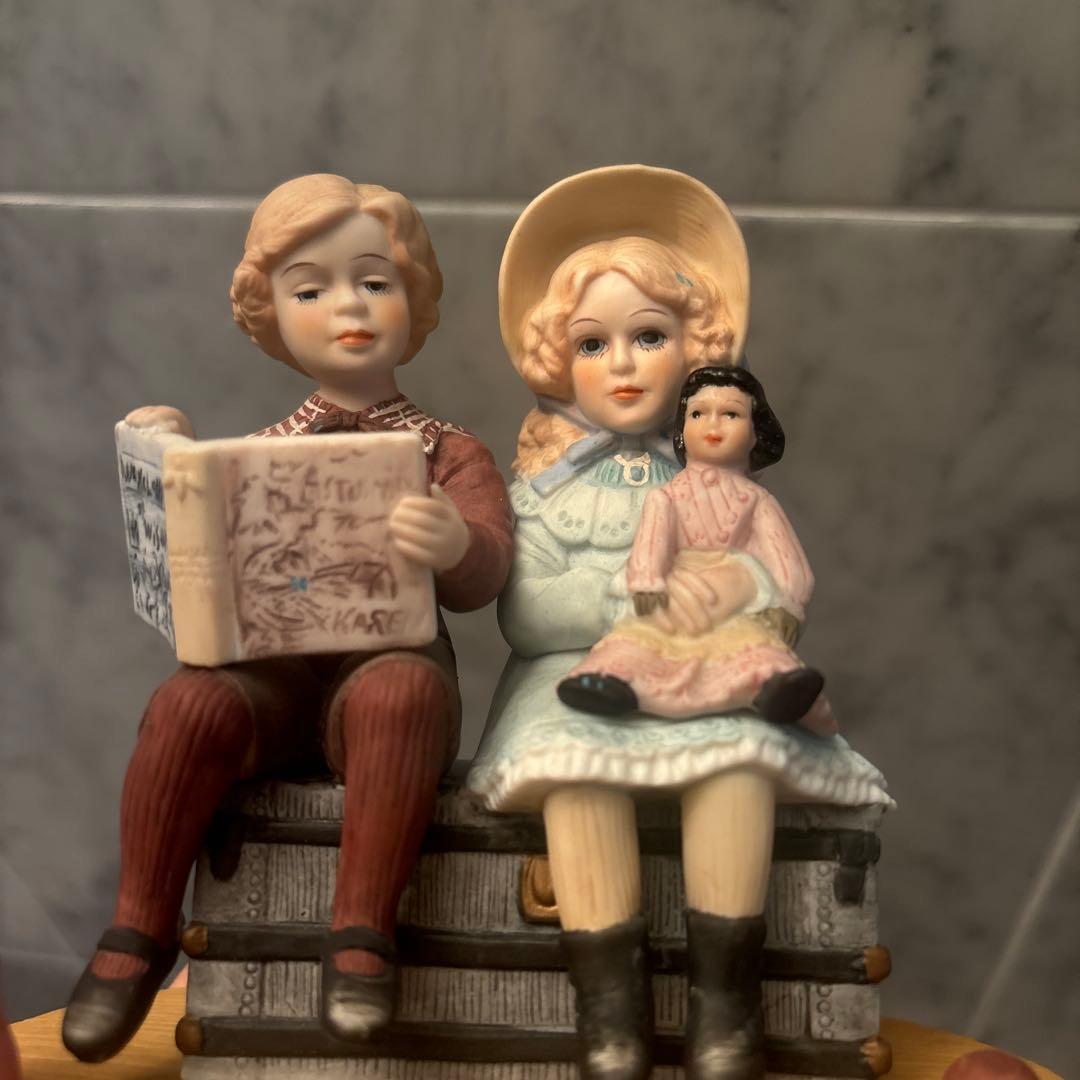 アメリカ80年代JAN・Hagaraの精巧に作られた美しい少年少女