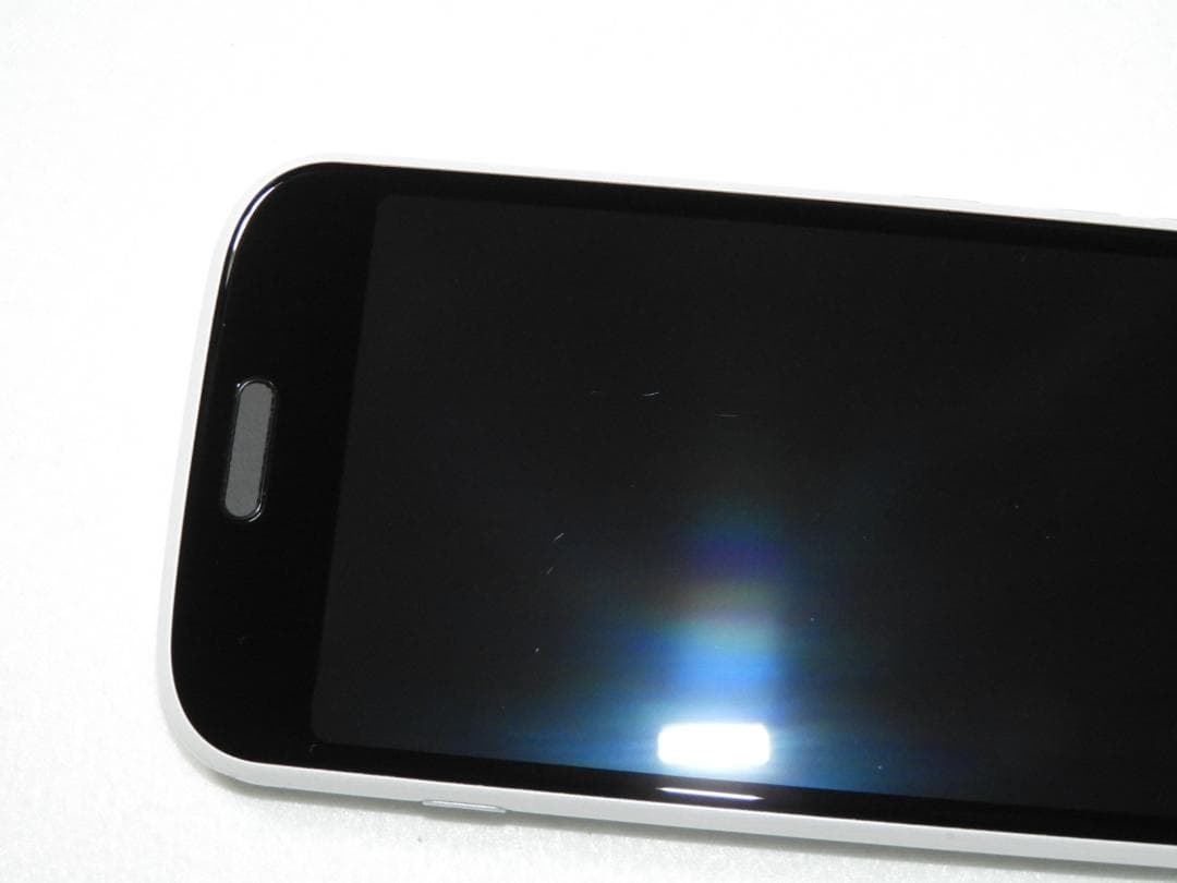 FCNT らくらくスマートフォン F-52B docomo SIMフリー