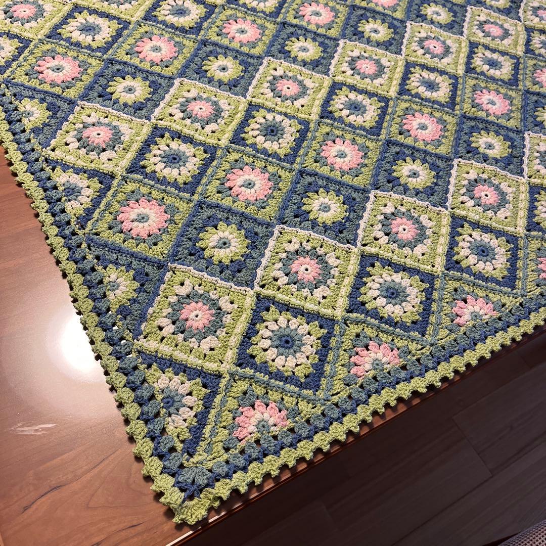 『ブランケット〈睡蓮〉』ホビーラホビーレ〜手編み〜マルチカバー