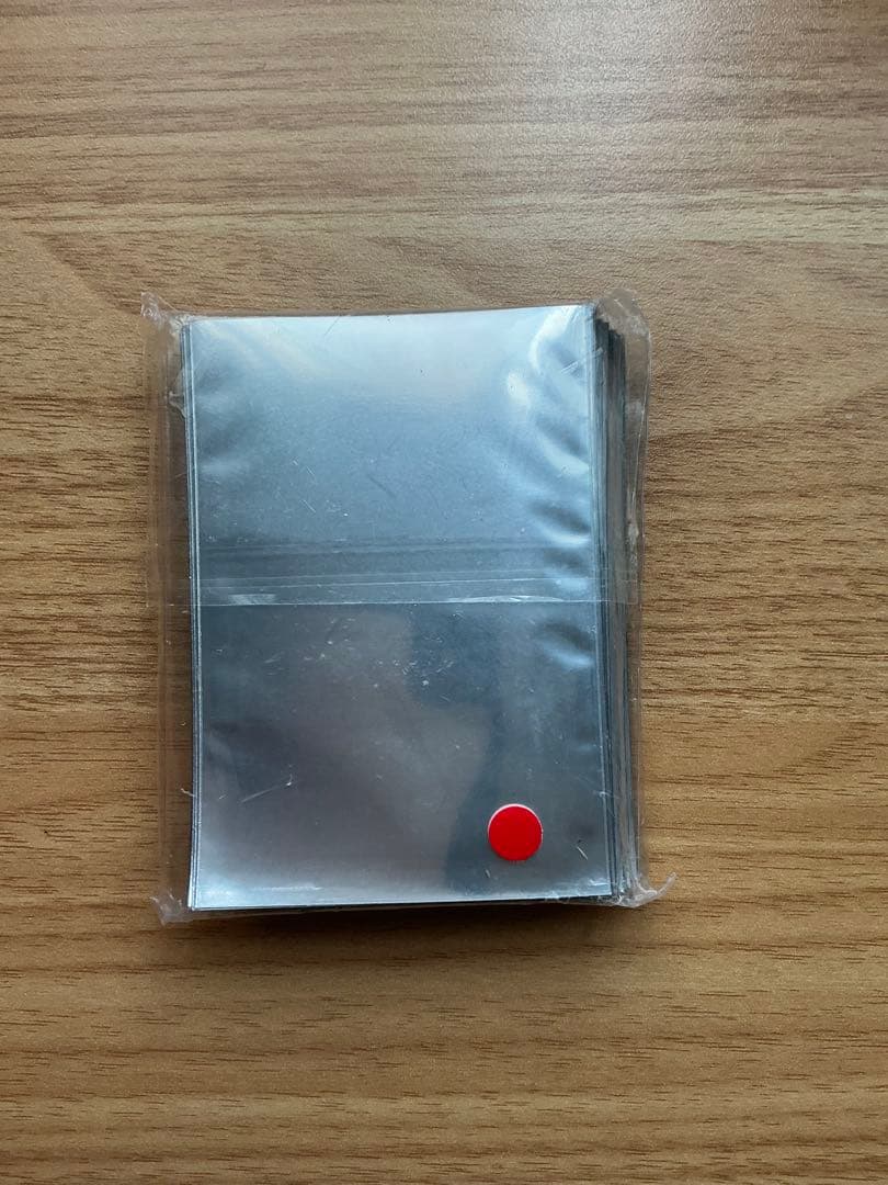 ヴァンガード 共通面 赤 スリーブ 未使用 未開封 1点