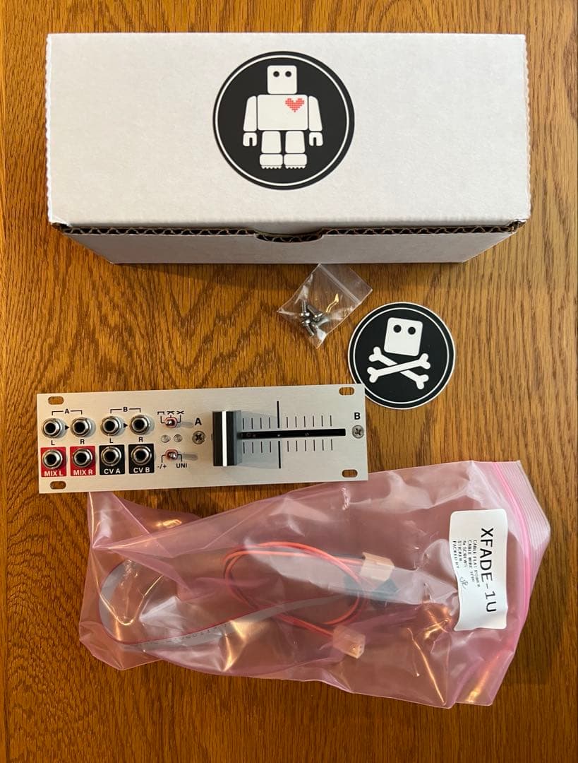 鍵盤楽器 Intellijel Designs XFADE 1U