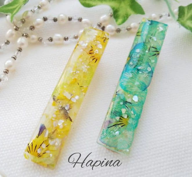 新作 春夏デザイン お花レジンヘアクリップ ハンドメイド 2個セット